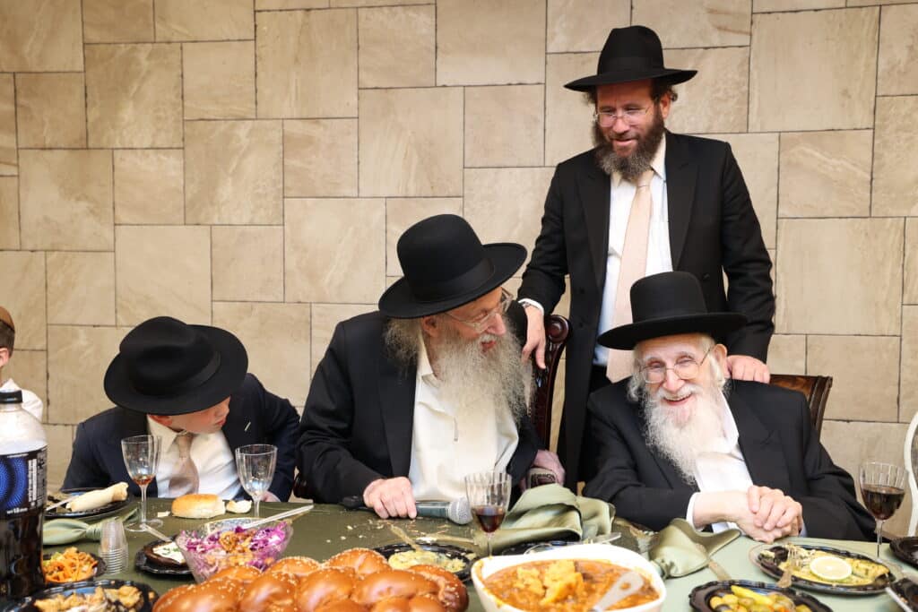 בנו של ראש הכוללים הגר"מ דינר חגג בר מצווה