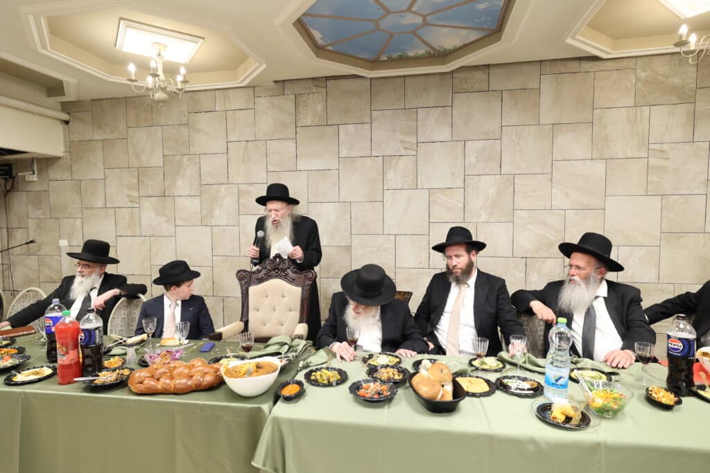 בנו של ראש הכוללים הגר"מ דינר חגג בר מצווה