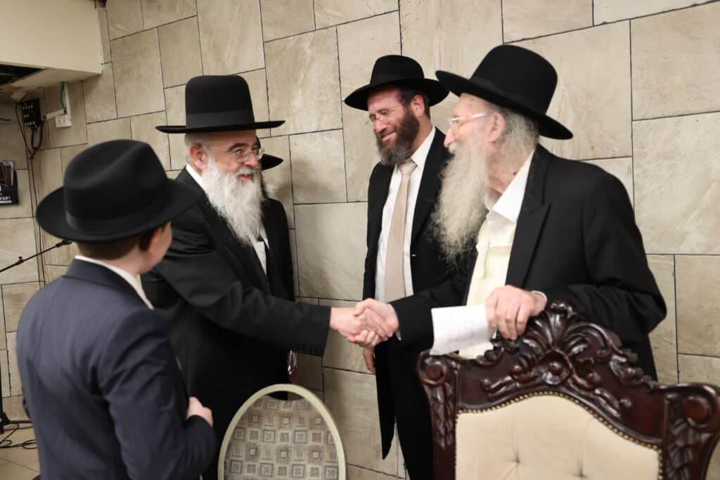 בנו של ראש הכוללים הגר"מ דינר חגג בר מצווה