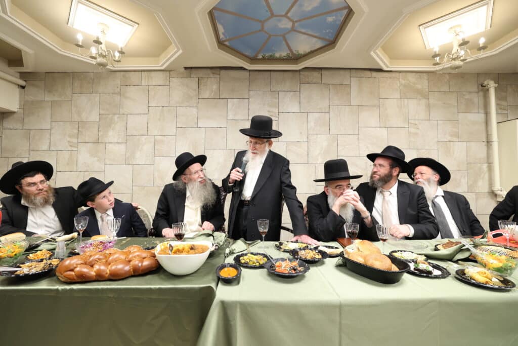 בנו של ראש הכוללים הגר"מ דינר חגג בר מצווה