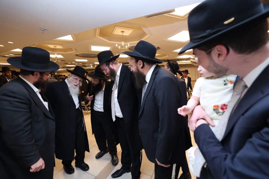 בנו של ראש הכוללים הגר"מ דינר חגג בר מצווה