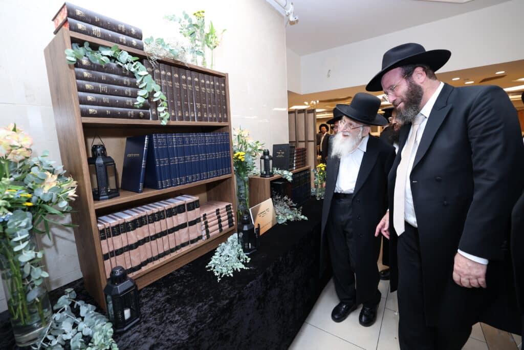 בנו של ראש הכוללים הגר"מ דינר חגג בר מצווה