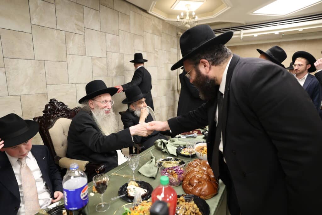 בנו של ראש הכוללים הגר"מ דינר חגג בר מצווה