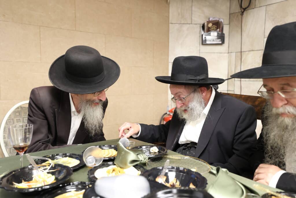 בנו של ראש הכוללים הגר"מ דינר חגג בר מצווה