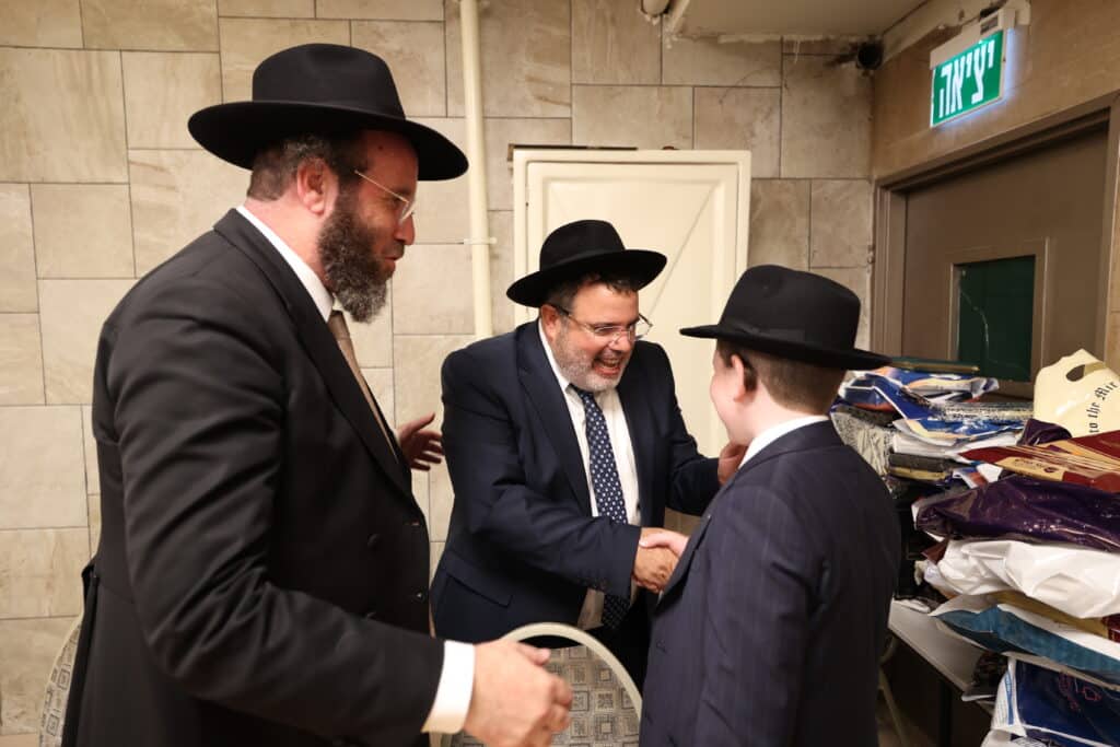 בנו של ראש הכוללים הגר"מ דינר חגג בר מצווה