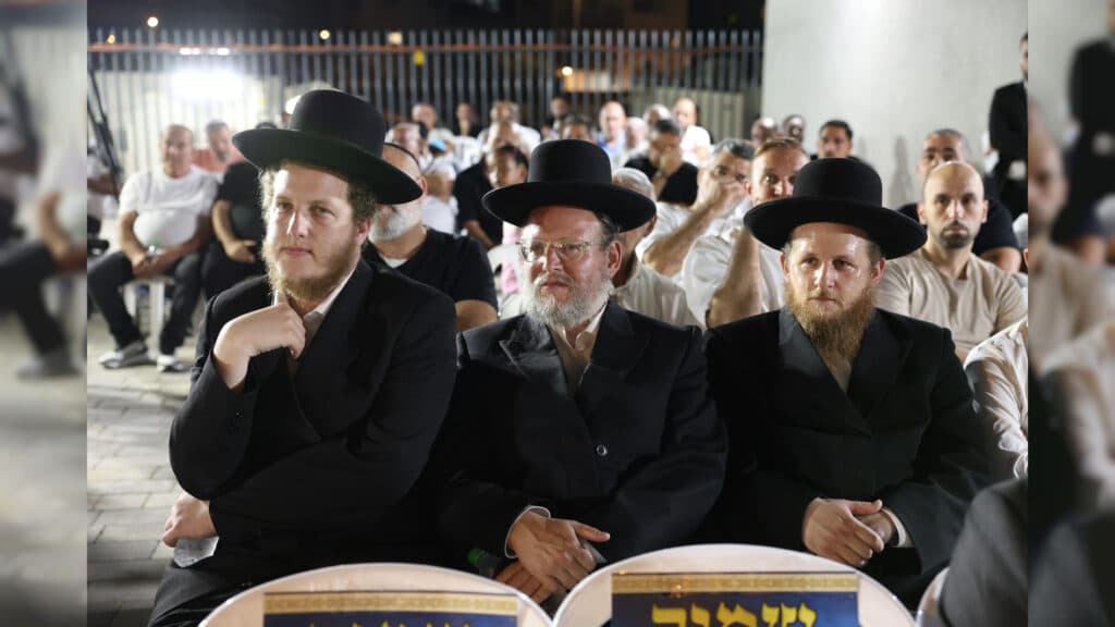 גלריה: בקריית גת חנכו את בית הכנסת עם הכנסת ספר תורה