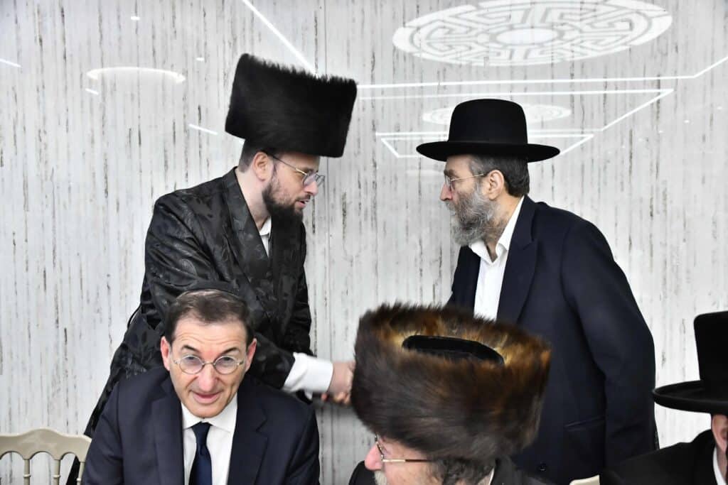 איש התקשורת אירס את בתו - כולם התייצבו לאחל מזל טוב