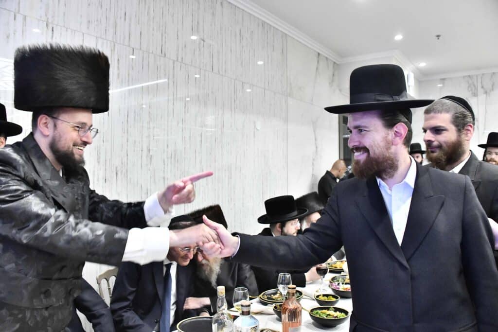 איש התקשורת אירס את בתו - כולם התייצבו לאחל מזל טוב