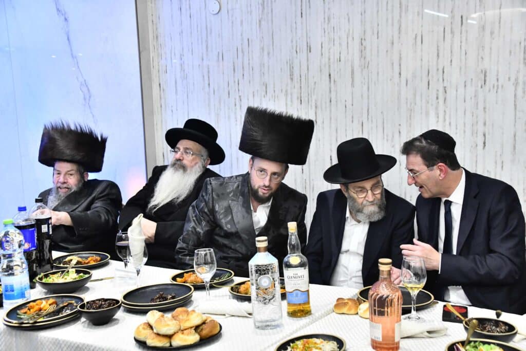 איש התקשורת אירס את בתו - כולם התייצבו לאחל מזל טוב