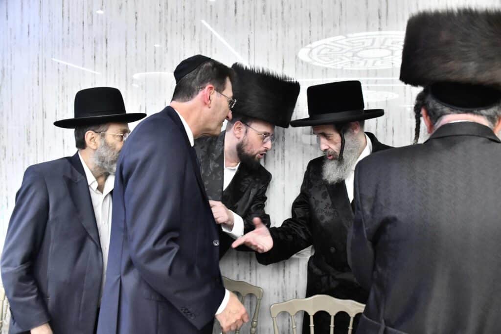 איש התקשורת אירס את בתו - כולם התייצבו לאחל מזל טוב