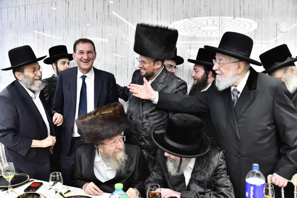 איש התקשורת אירס את בתו - כולם התייצבו לאחל מזל טוב