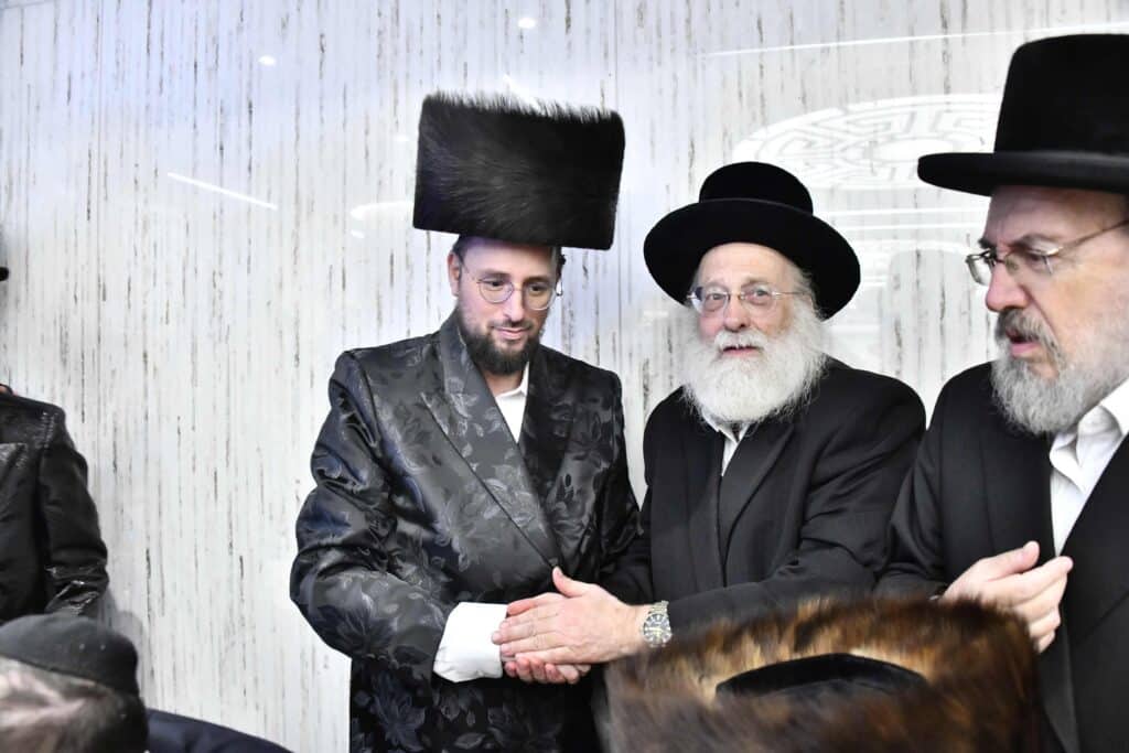 איש התקשורת אירס את בתו - כולם התייצבו לאחל מזל טוב