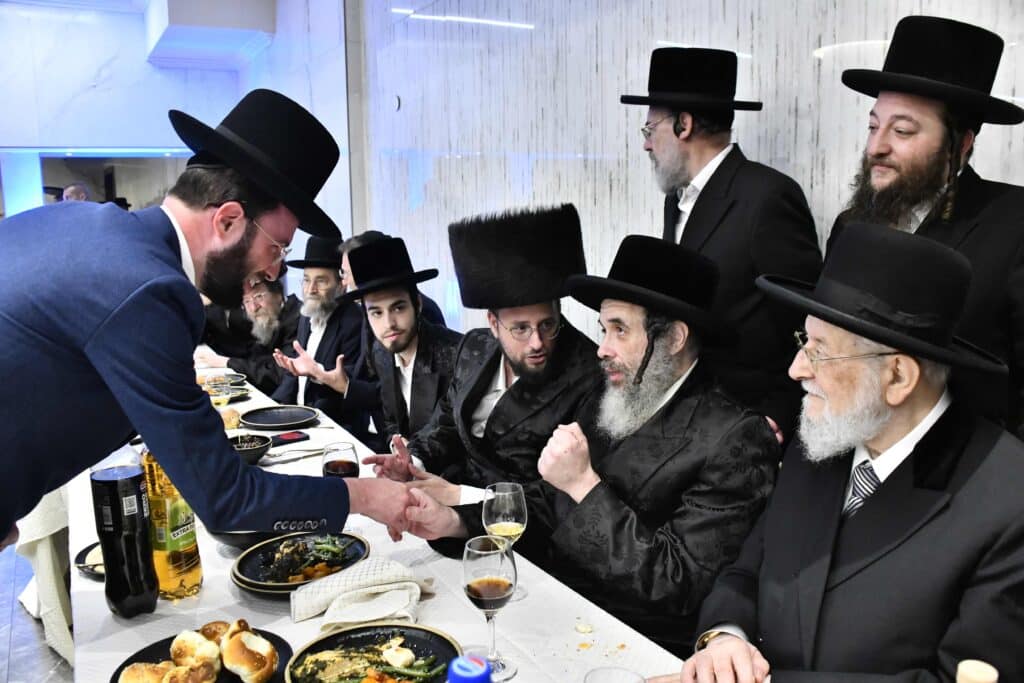 איש התקשורת אירס את בתו - כולם התייצבו לאחל מזל טוב