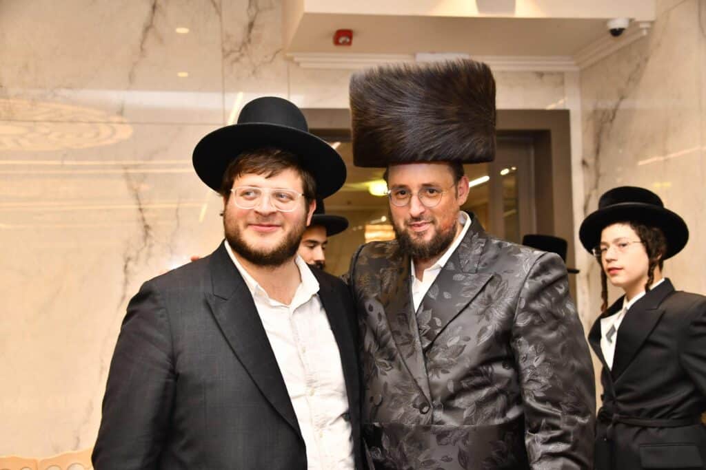 איש התקשורת אירס את בתו - כולם התייצבו לאחל מזל טוב