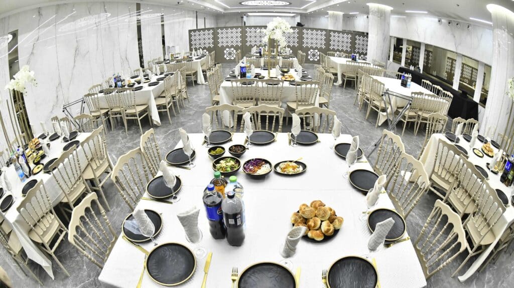 איש התקשורת אירס את בתו - כולם התייצבו לאחל מזל טוב