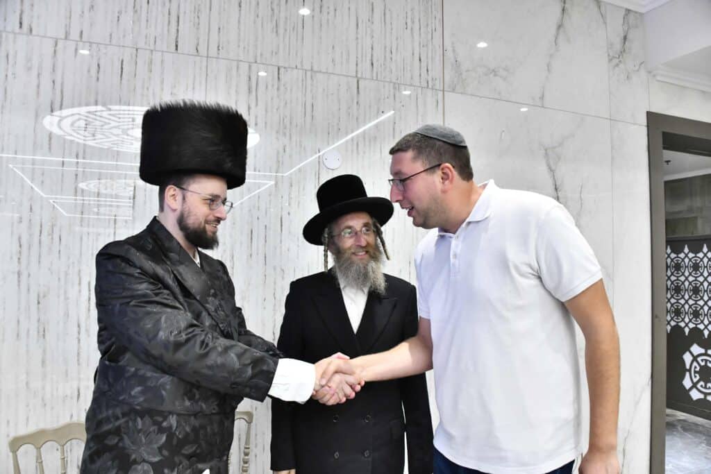 איש התקשורת אירס את בתו - כולם התייצבו לאחל מזל טוב