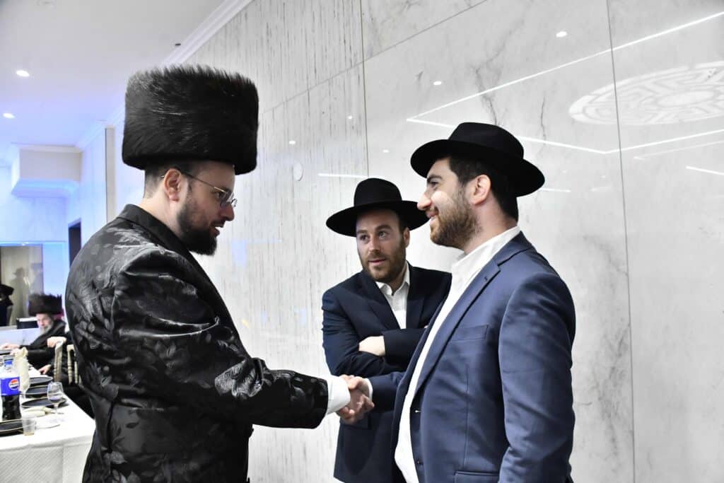 איש התקשורת אירס את בתו - כולם התייצבו לאחל מזל טוב