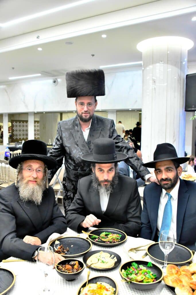 איש התקשורת אירס את בתו - כולם התייצבו לאחל מזל טוב