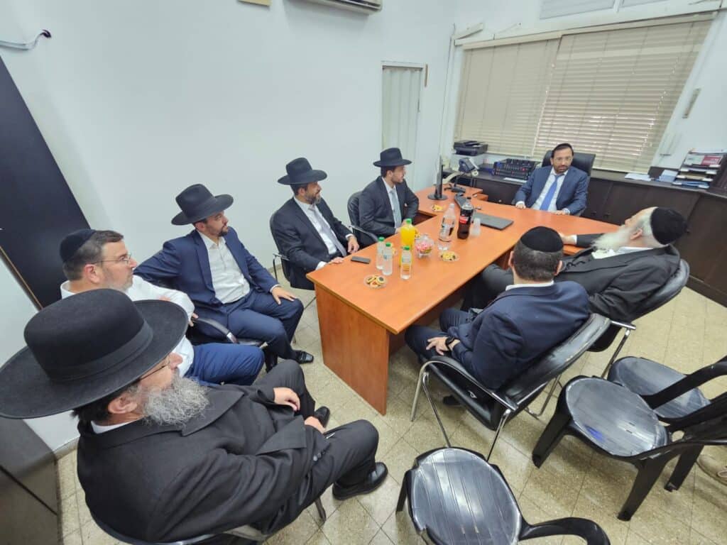 שנת הלימודים נפתחה בבני ברק: מעל מאה אלף תלמידים, עשרות מוסדות חדשים והיערכות חסרת תקדים