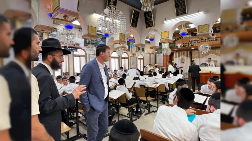 תיעוד: בועז ביסמוט הגיע ל'כסא רחמים' וערך מבחן סיכה