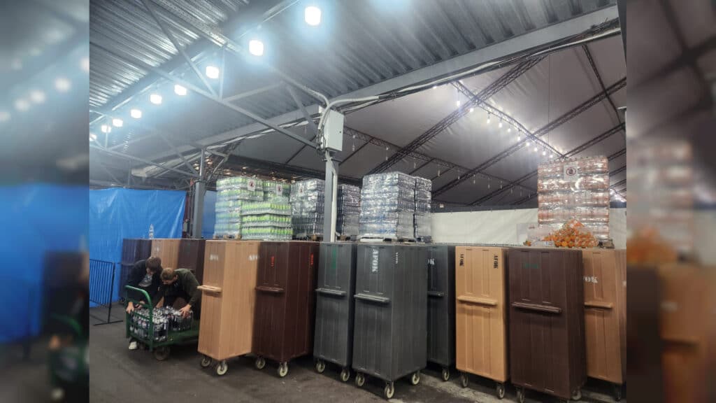 תיעוד מיוחד: עשרות אלפים הגיעו לציון הקדוש באומן