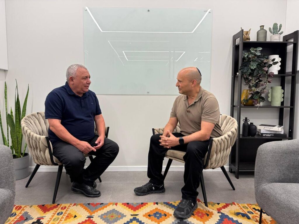 הסימנים בשטח ושאלת המיליון שמעסיקה מדינה שלמה