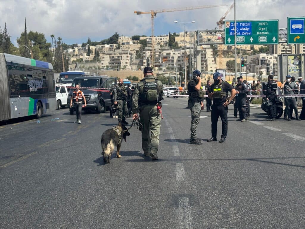 עלה לשישה מספר היהודים שנרצחו בפיגוע הקשה בירושלים