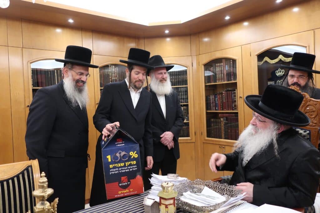 ראשי יד לאחים ביקרו במעונות גדולי ישראל