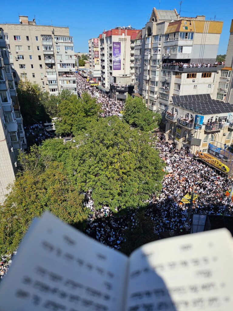 מעל 55 אלף איש התקבצו על ציונו של רבי נחמן מברסלב