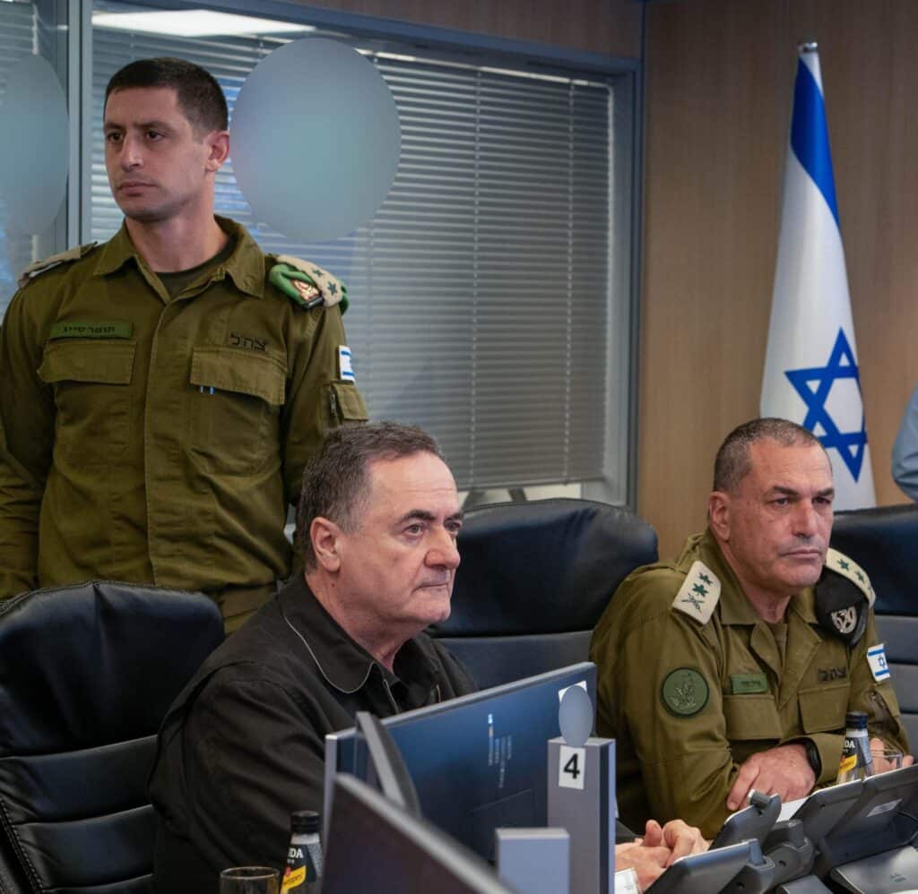 ישראל פתחה בגל תקיפות בתימן: עשרות מחבלים חוסלו