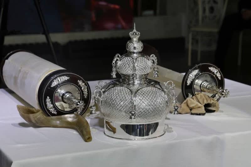 לראשונה: ספר תורה הוכנס ל'אוטונומיה היהודית' המרוחקת