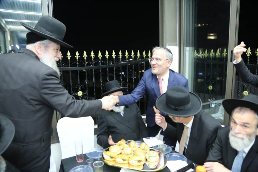 יו"ר המועה"ד אירס את בתו: רבנים ואישי הציבור הגיעו לברך