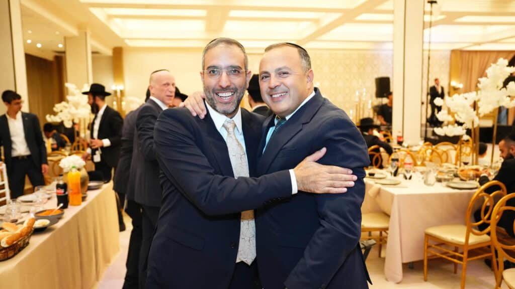 ראש המטה של הראשון לציון בירמצ את בנו - כולם באו לברך