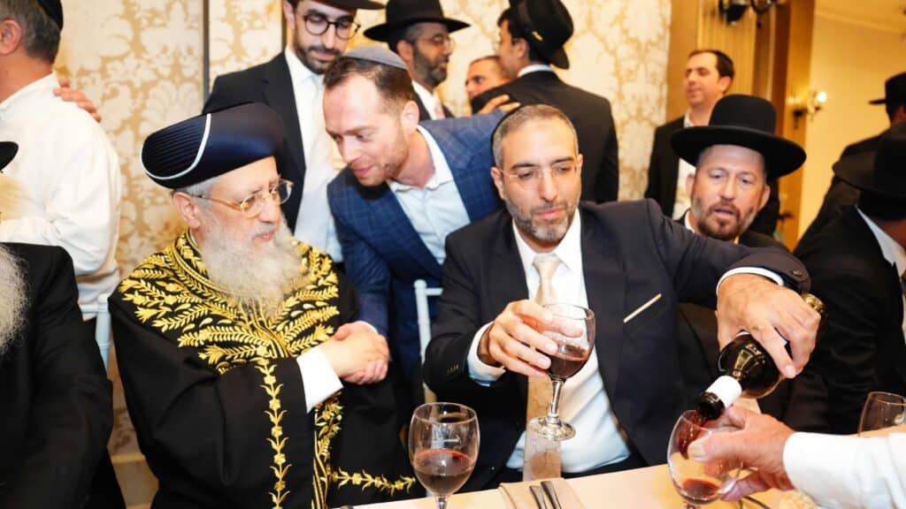 ראש המטה של הראשון לציון בירמצ את בנו - כולם באו לברך