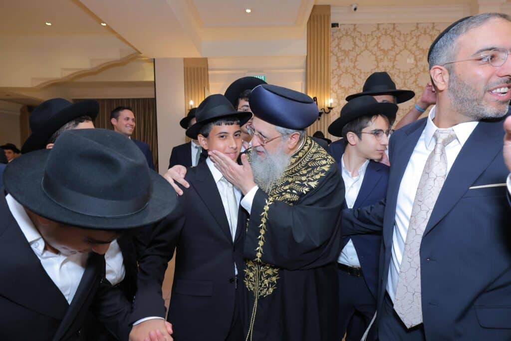 ראש המטה של הראשון לציון בירמצ את בנו - כולם באו לברך