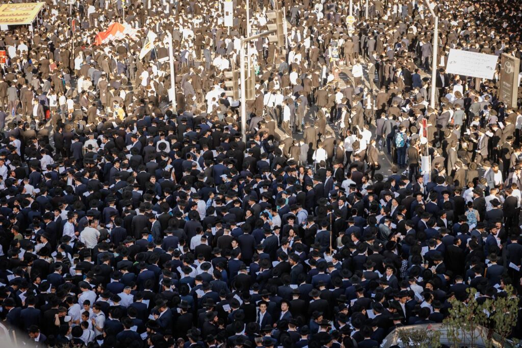 גלריה: רבבות אלפי ישראל מחו בכניסה לעיר הקודש