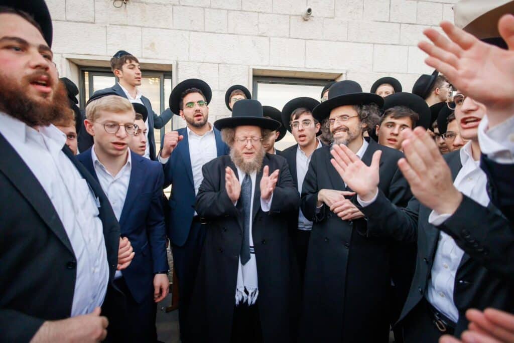 גלריה: רבבות אלפי ישראל מחו בכניסה לעיר הקודש