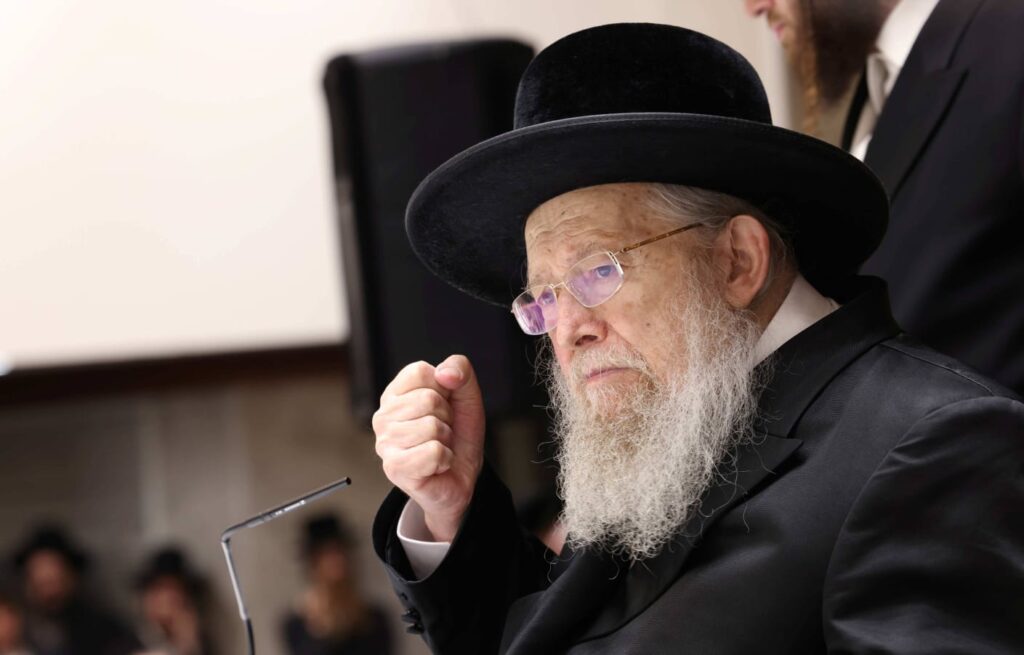 חסידים ואנשי מעשה: האנשים החזקים בחצרות האדמו"רים