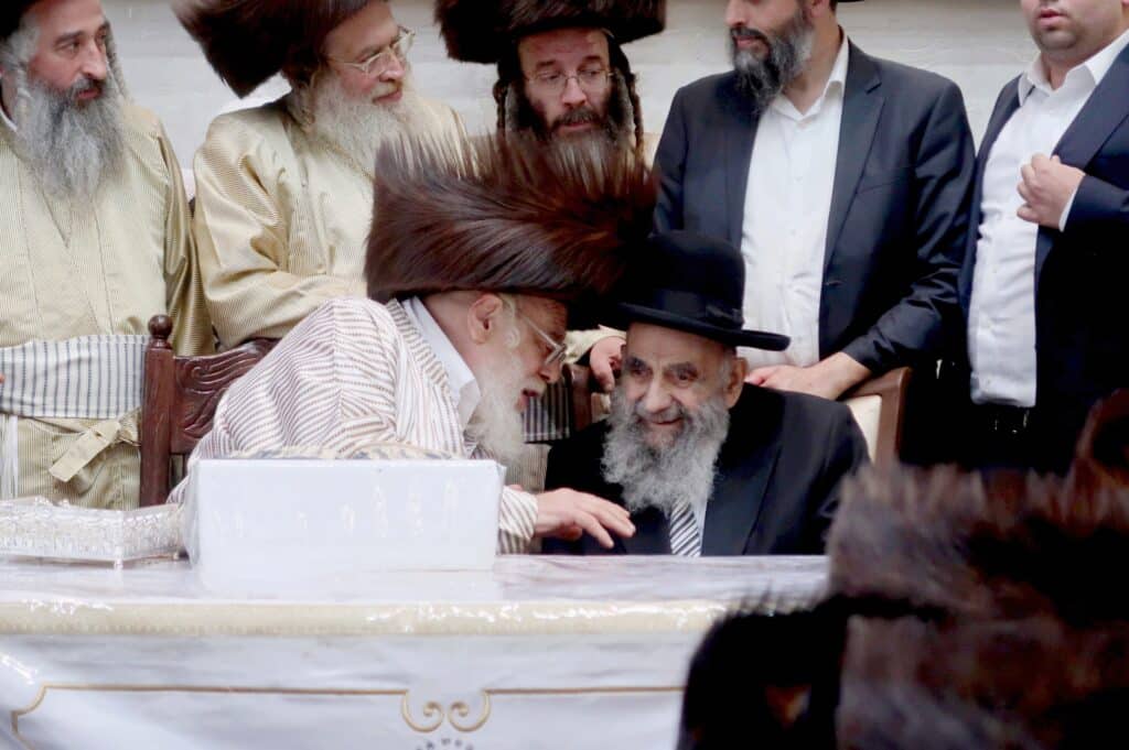 הגר"מ צדקה השתתף בשמחת בית השואבה של תולדות אהרון