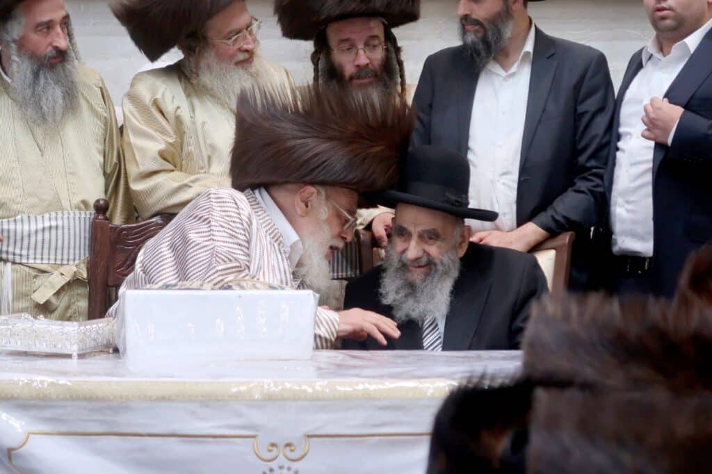 הגר"מ צדקה השתתף בשמחת בית השואבה של תולדות אהרון