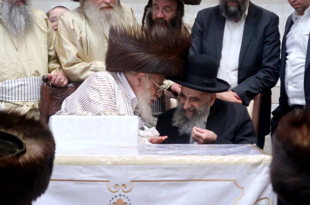 הגר"מ צדקה השתתף בשמחת בית השואבה של תולדות אהרון