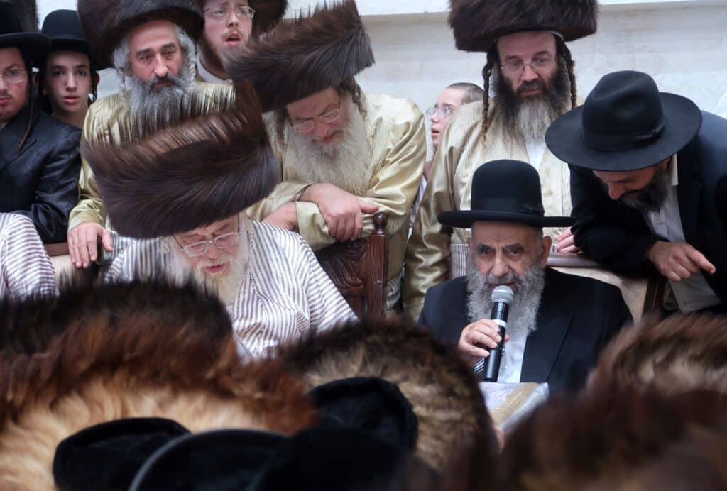 הגר"מ צדקה השתתף בשמחת בית השואבה של תולדות אהרון