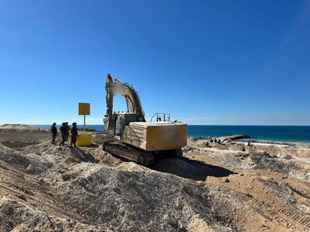 צפו: כוחות צה"ל מסמנים את הקו הצהוב ברצועת עזה