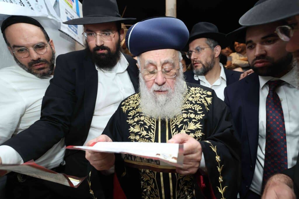 ביום השנה ה-י"ב: הראשון לציון עלה לציון אביו