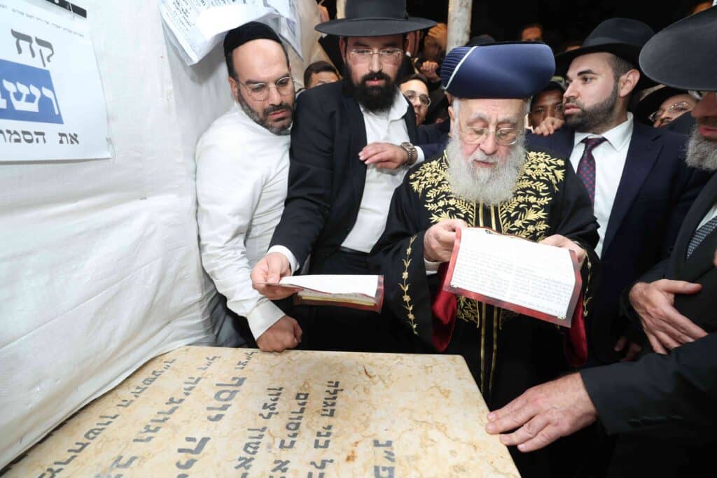 ביום השנה ה-י"ב: הראשון לציון עלה לציון אביו