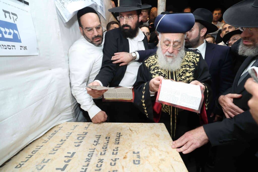 ביום השנה ה-י"ב: הראשון לציון עלה לציון אביו