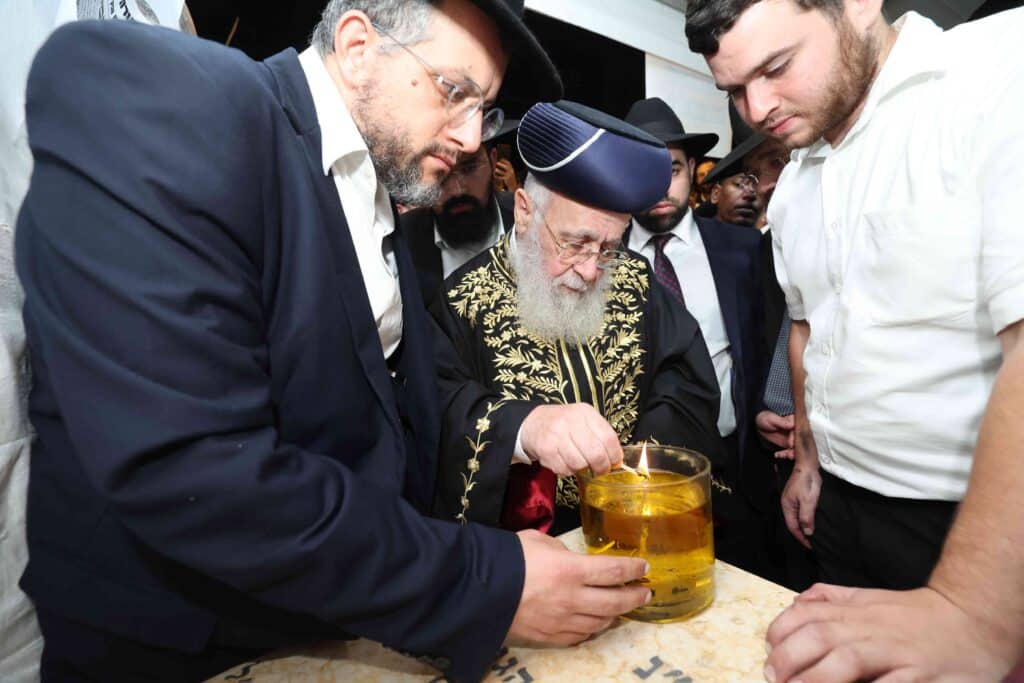 ביום השנה ה-י"ב: הראשון לציון עלה לציון אביו