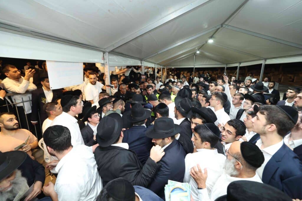 ביום השנה ה-י"ב: הראשון לציון עלה לציון אביו