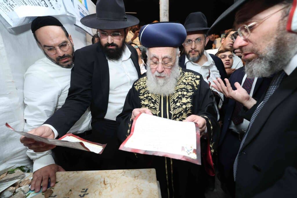 ביום השנה ה-י"ב: הראשון לציון עלה לציון אביו