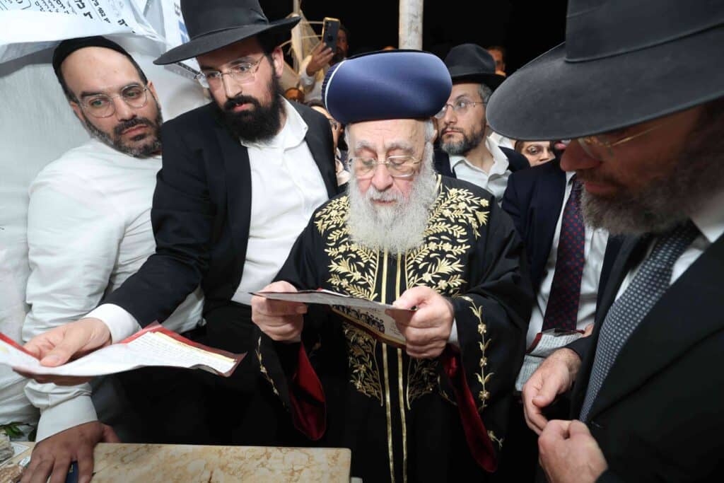 ביום השנה ה-י"ב: הראשון לציון עלה לציון אביו